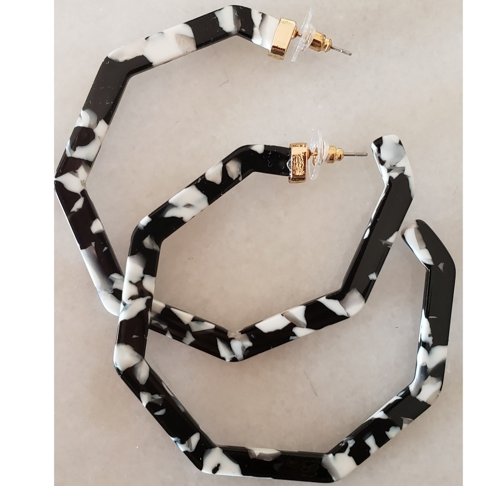 Vintage chic octagon earrings